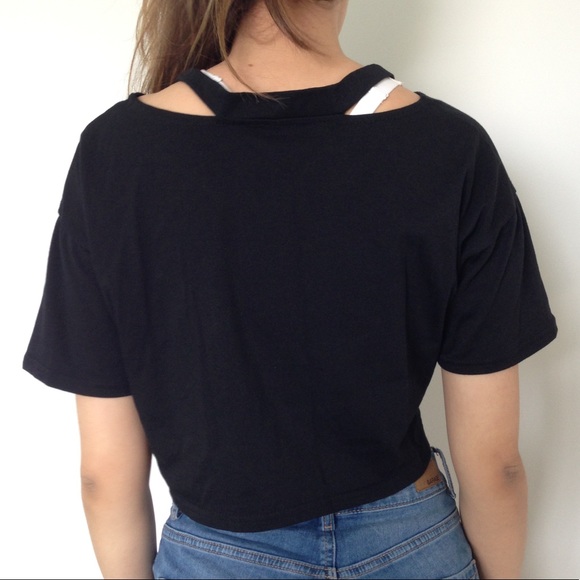 Small crop top never been worn - Picture 4 of 4